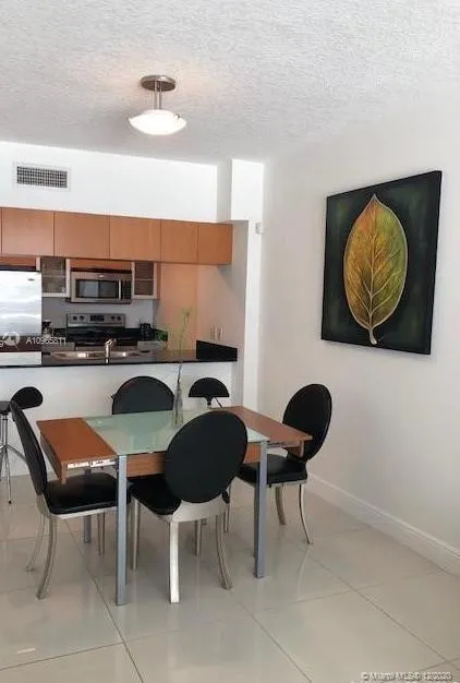 1750 N Bayshore Dr # 4305, Miami FL 33132