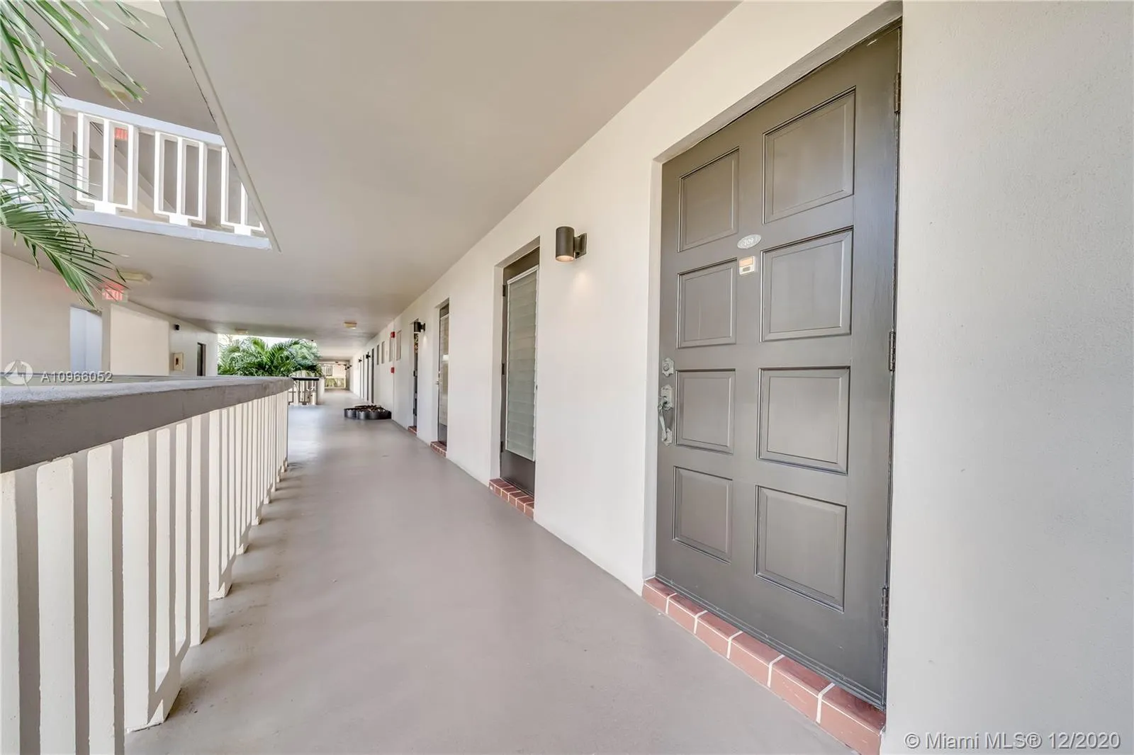 4900 Washington St # 209, Hollywood FL 33021