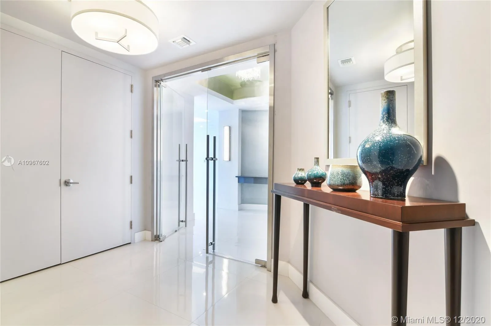 5959 Collins Ave # 1606, Miami Beach FL 33140