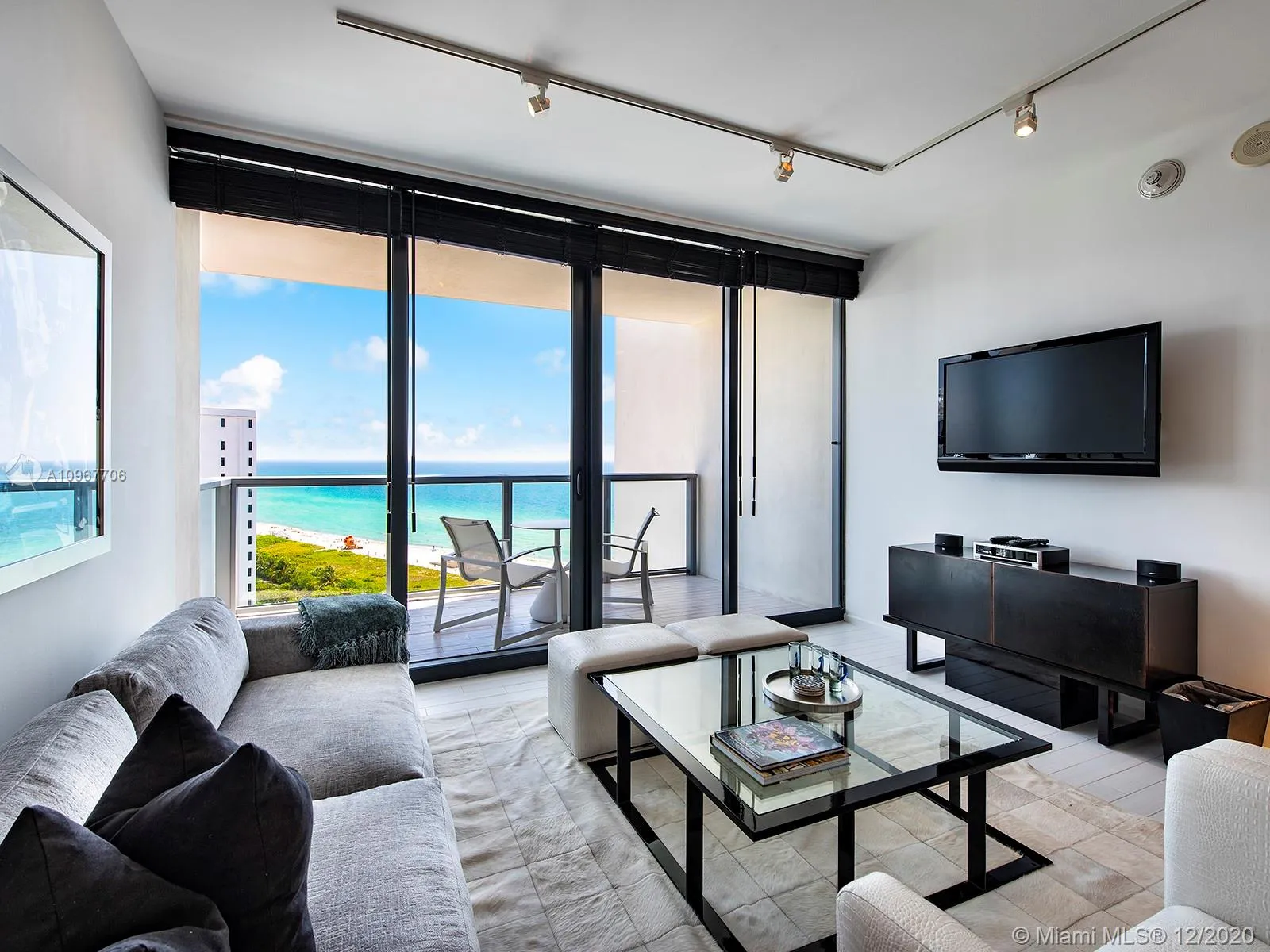 2201 Collins Ave # 1519, Miami Beach FL 33139