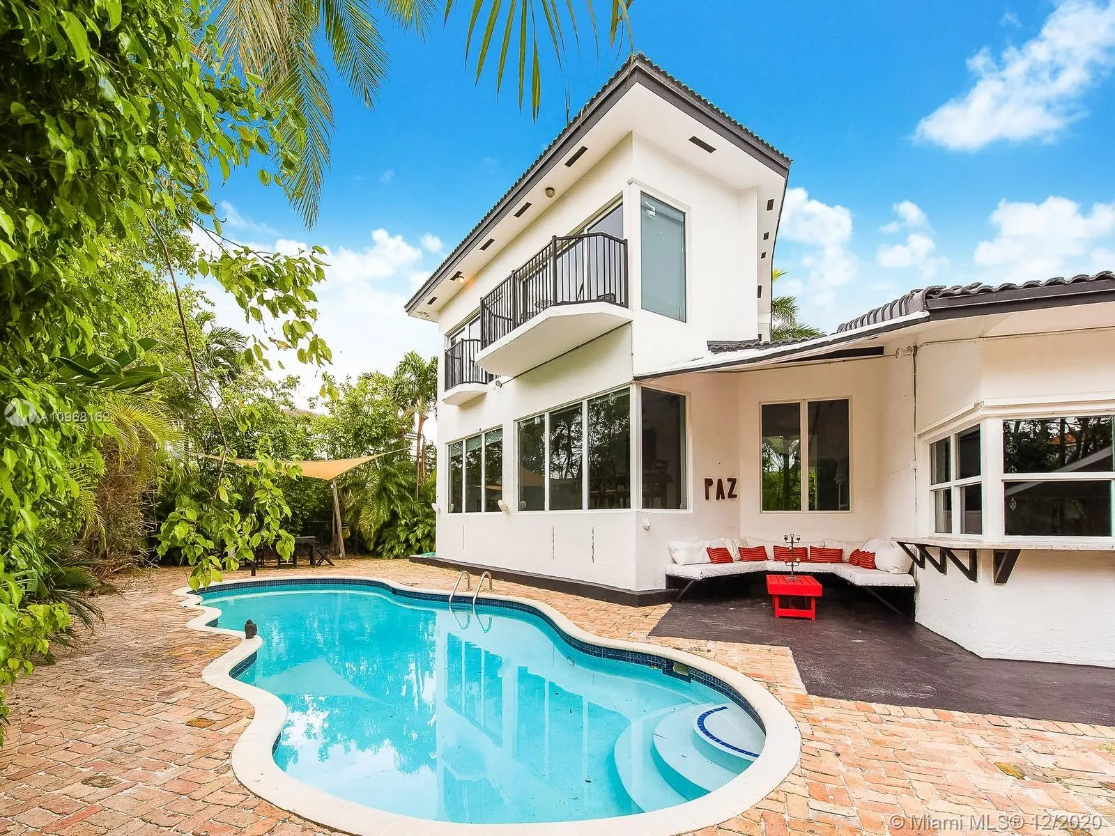 691 Ridgewood Rd, Key Biscayne FL 33149