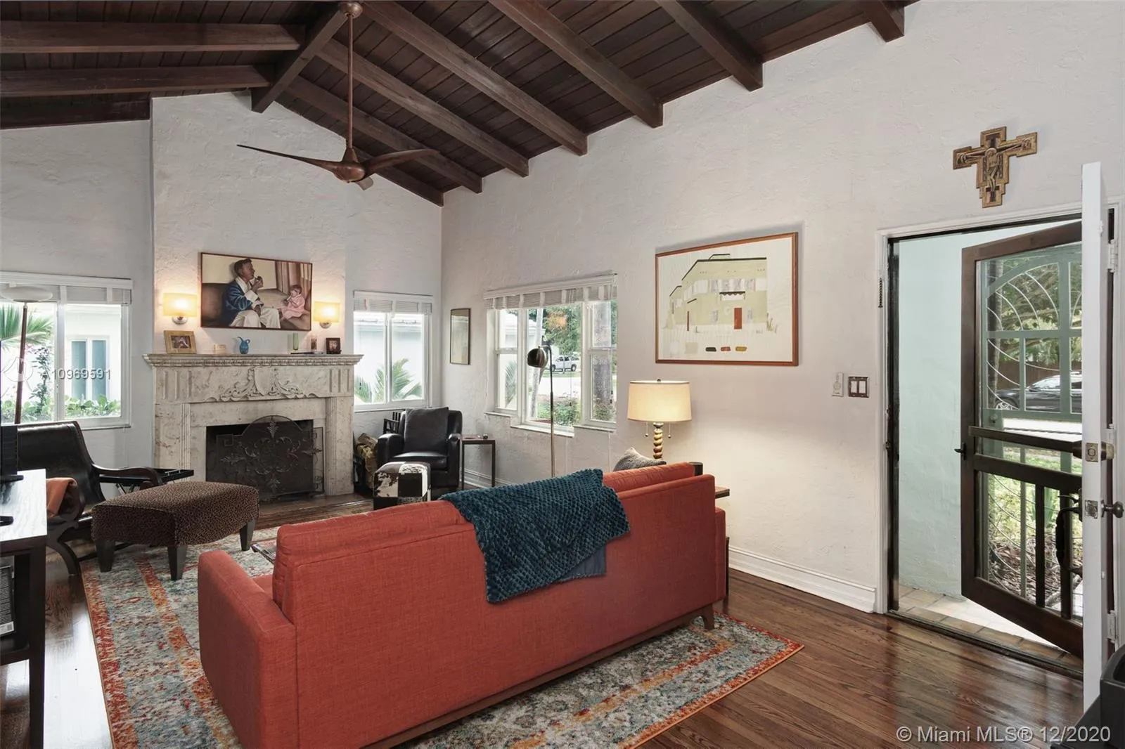 869 W 46th St, Miami Beach FL 33140