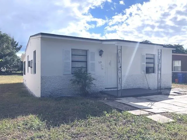 524 NW 21st Ave, Fort Lauderdale FL 33311