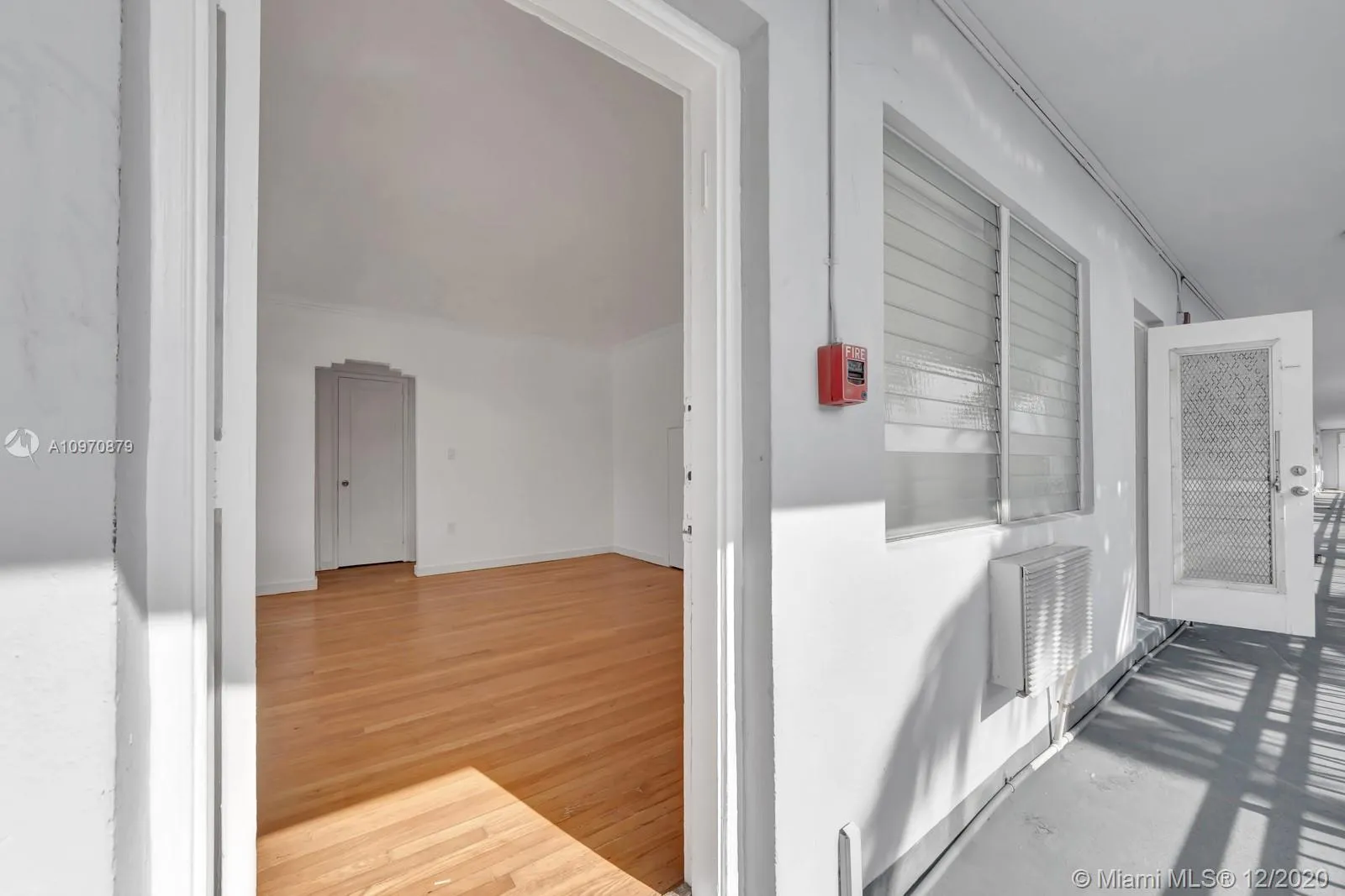 7445 Harding Ave # 208, Miami Beach FL 33141