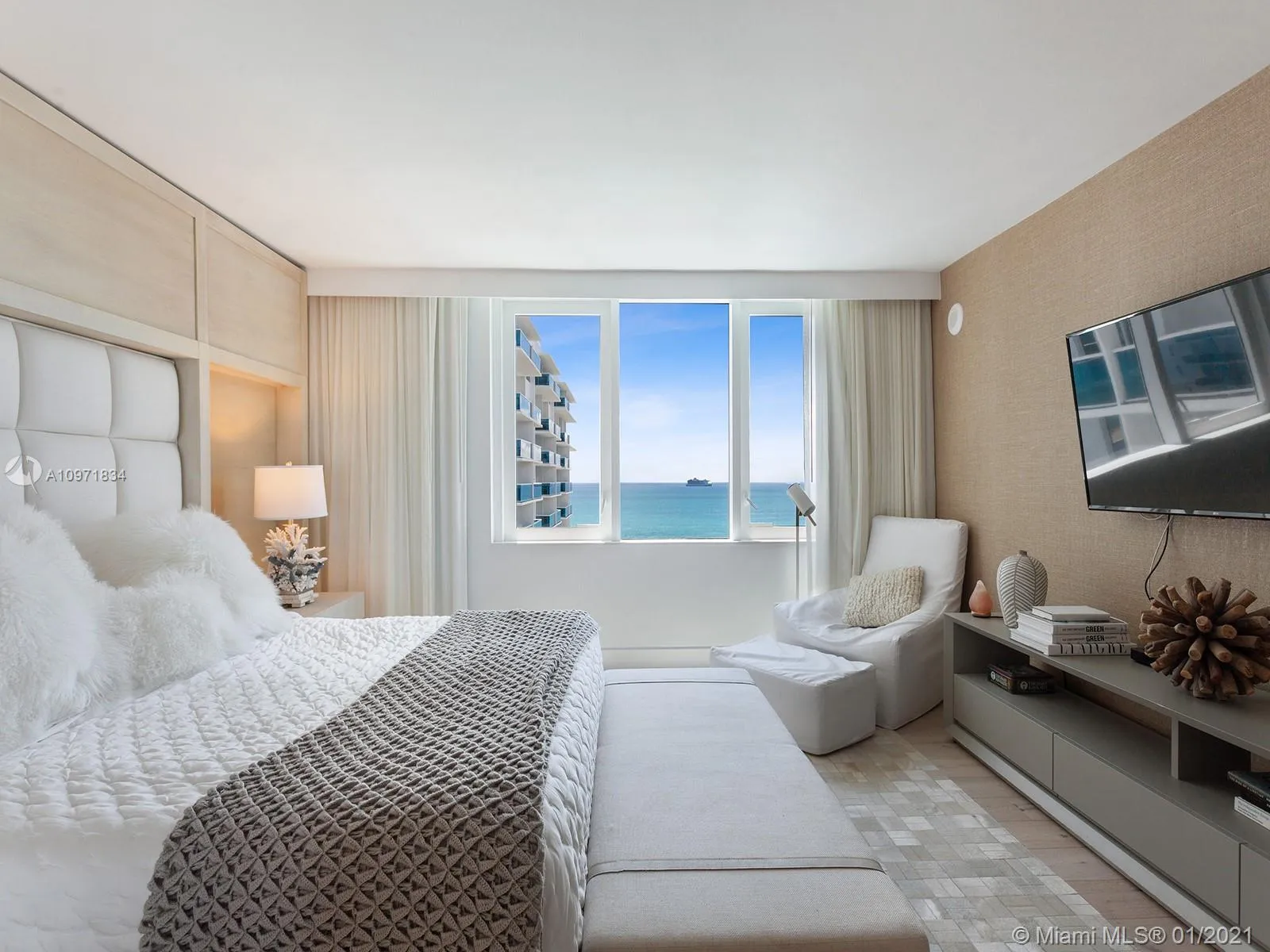 102 24th St # 1440, Miami Beach FL 33139