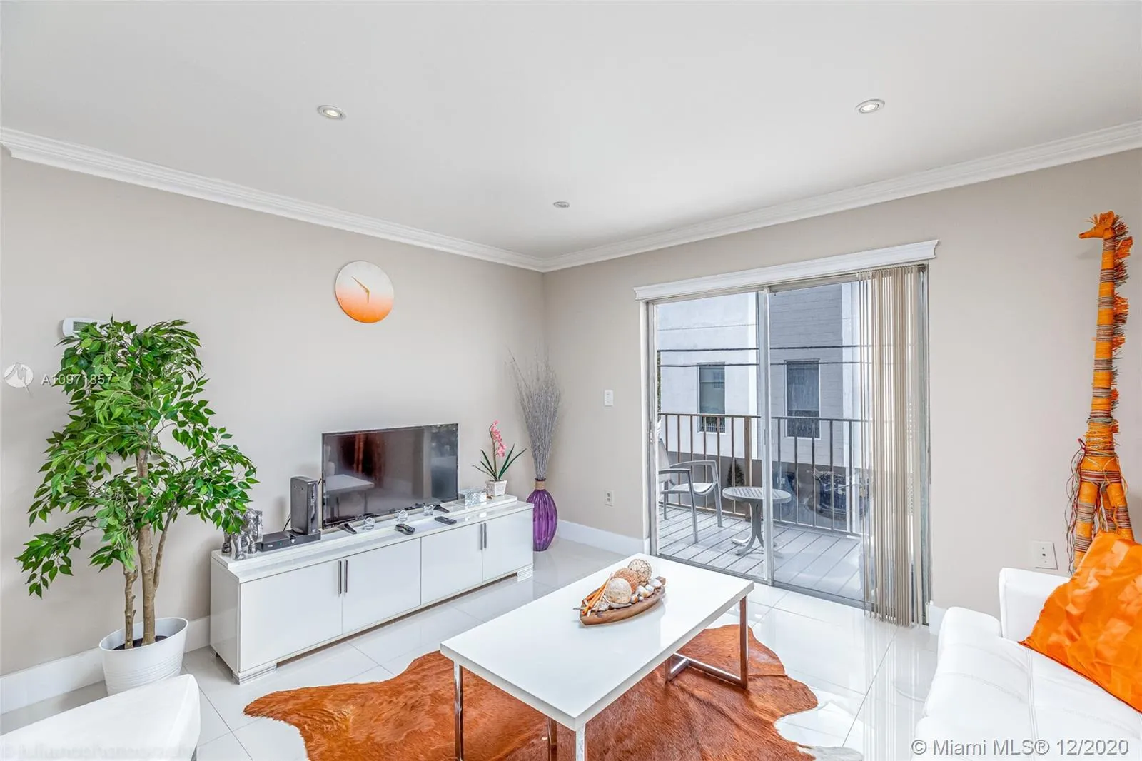 618 Euclid Ave # 204, Miami Beach FL 33139