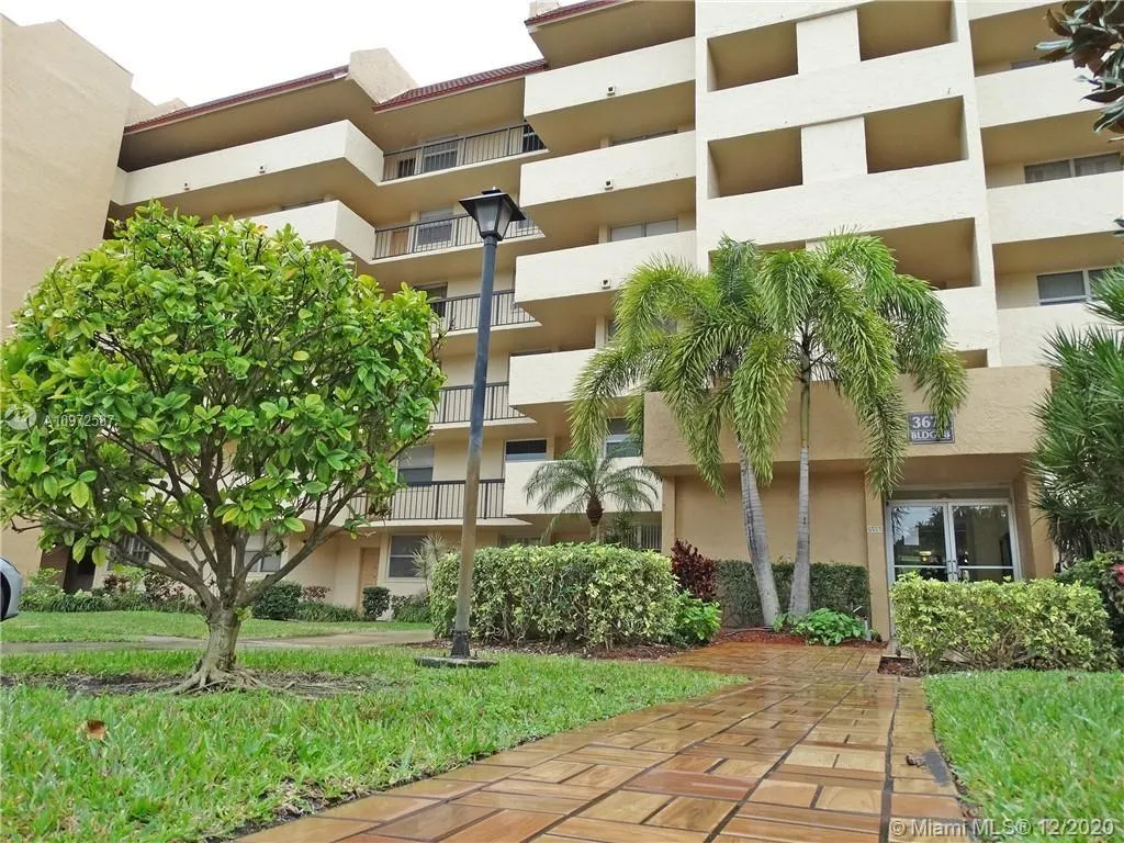3671 Environ Blvd # 366, Lauderhill FL 33319