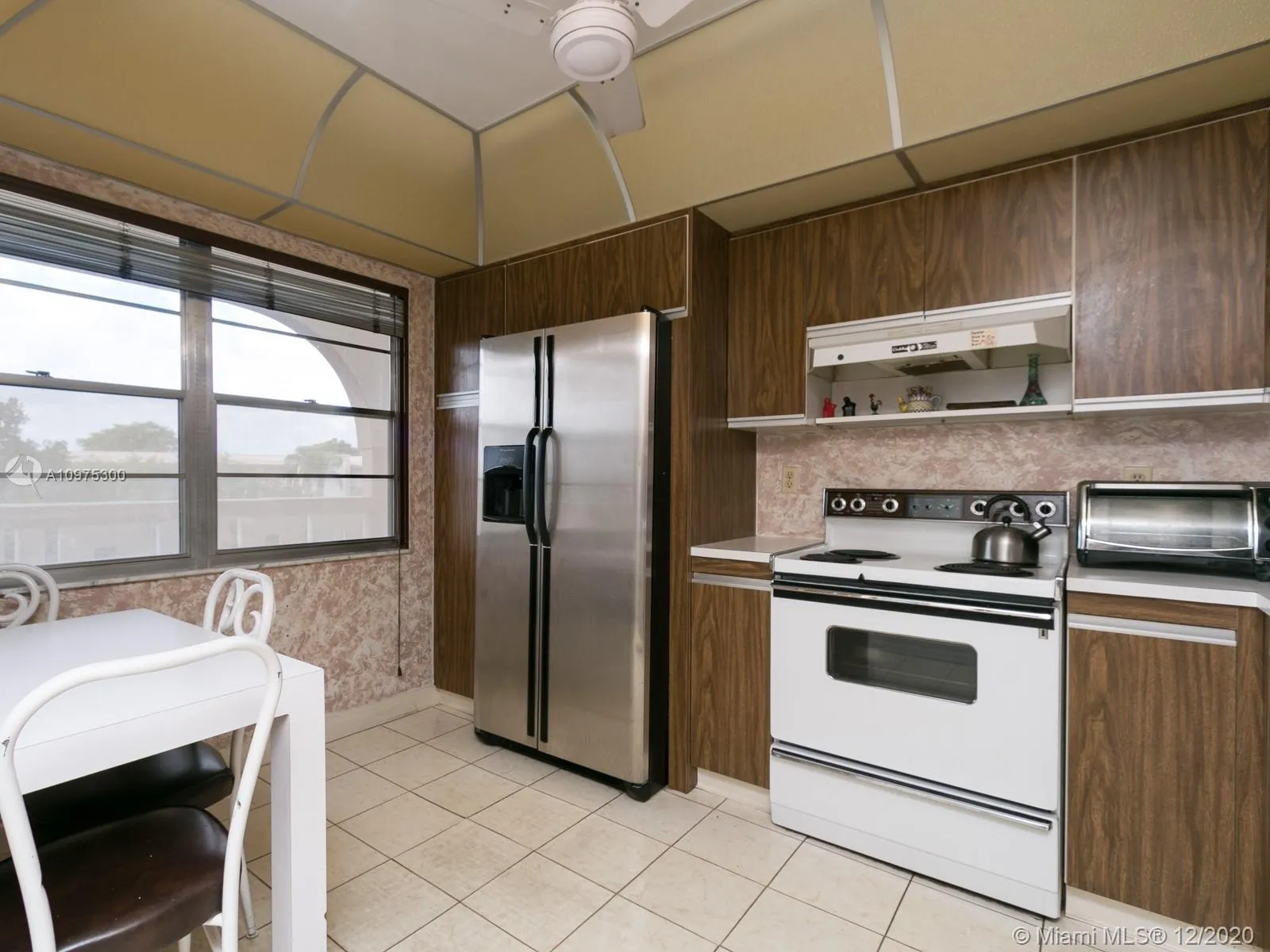 2304 Lucaya Ln # J4, Coconut Creek FL 33066