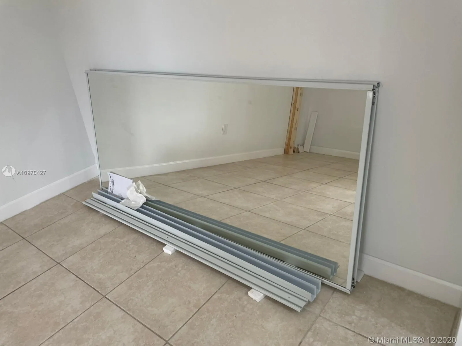 13513 SW 5th St, Miami FL 33184