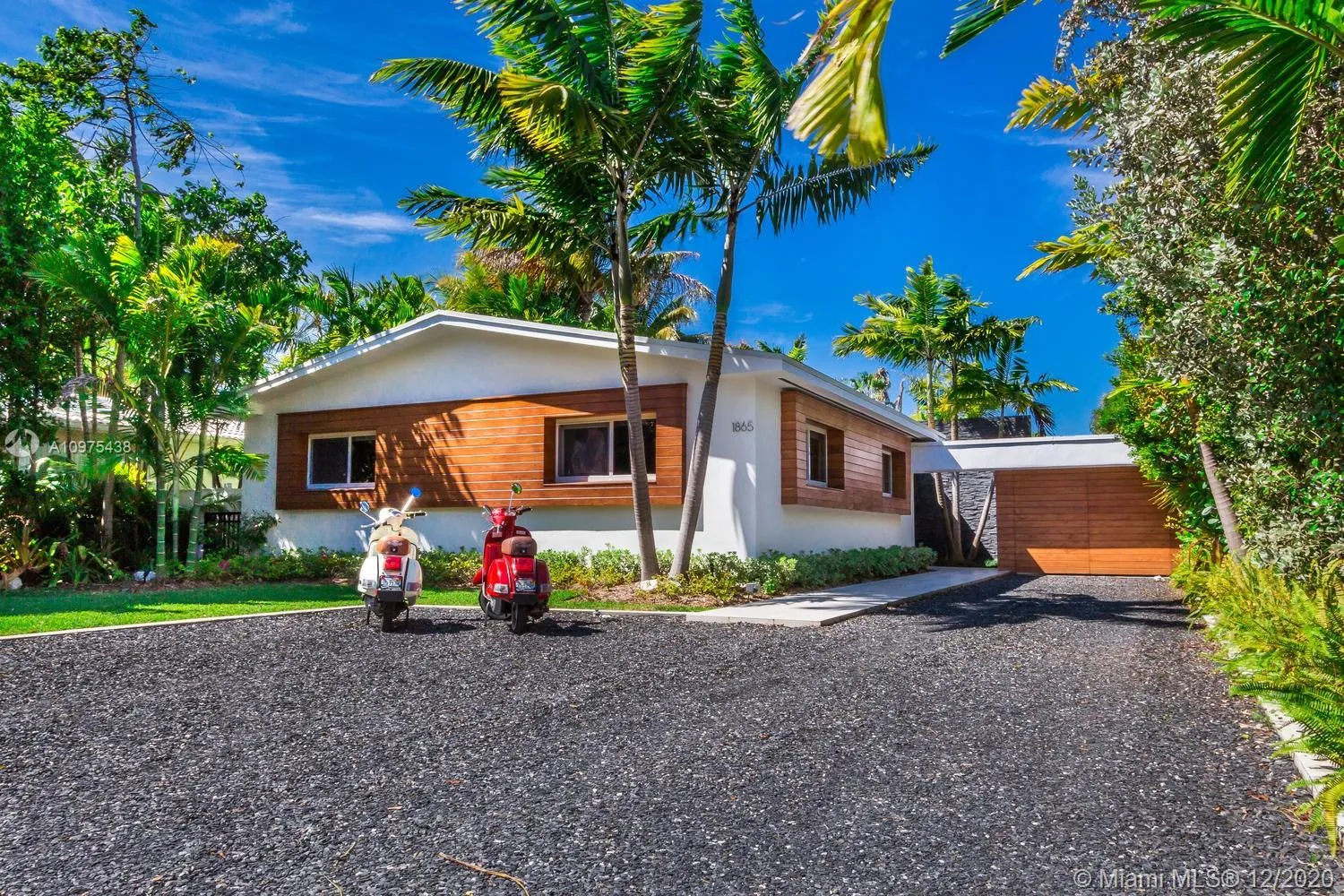 3 bedroom 2 bath for sale at 1865 Daytonia Rd, Miami Beach FL 33141