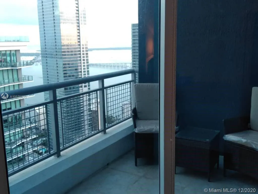 1 bedroom 1 bath for sale at 60 SW 13th St # 5214, Miami FL 33130