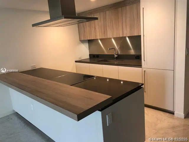 1000 Brickell Plz # 2514, Miami FL 33131