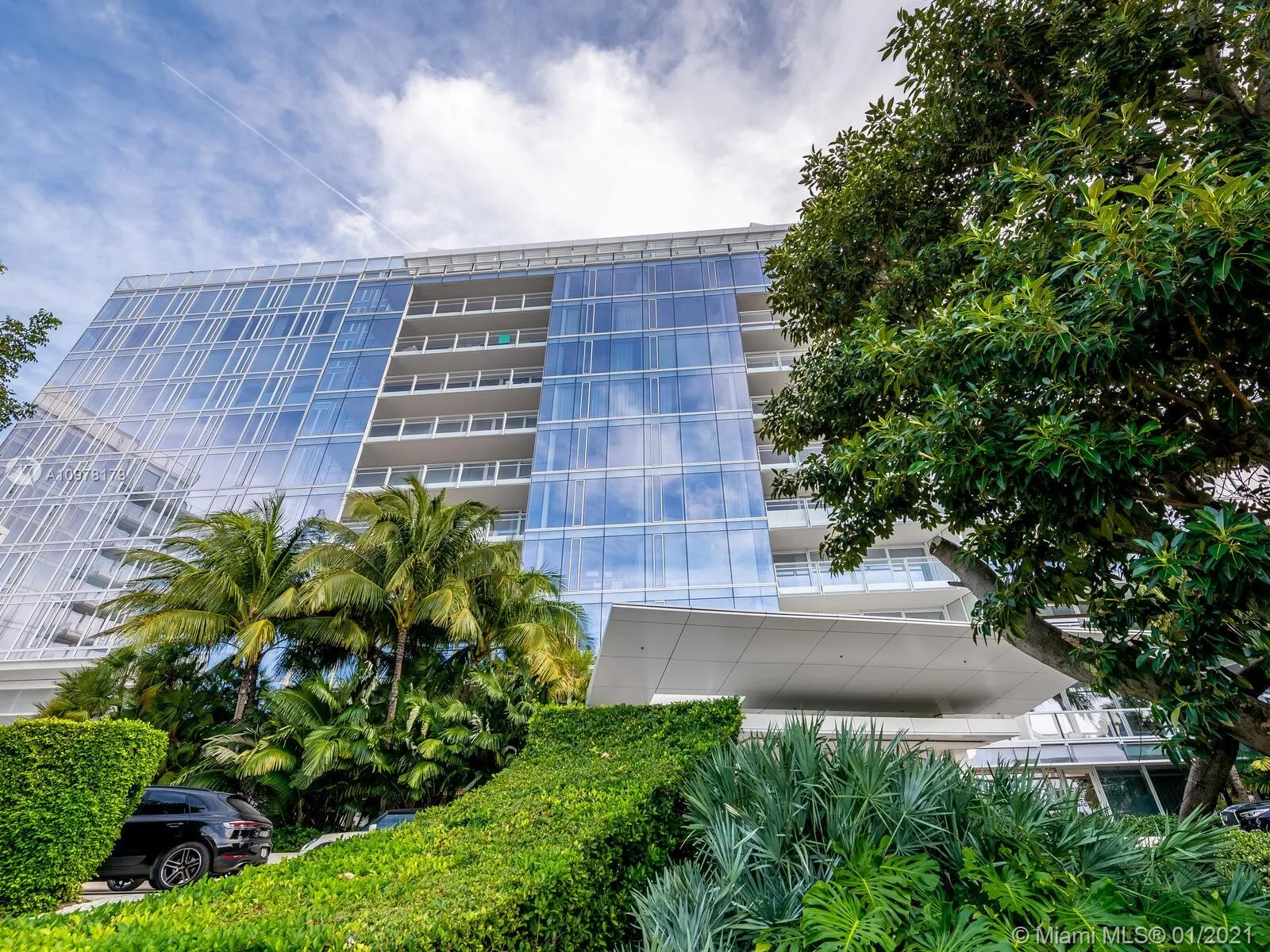 5 bedroom 6 bath for sale at 9001 Collins Ave # 201, Surfside FL 33154