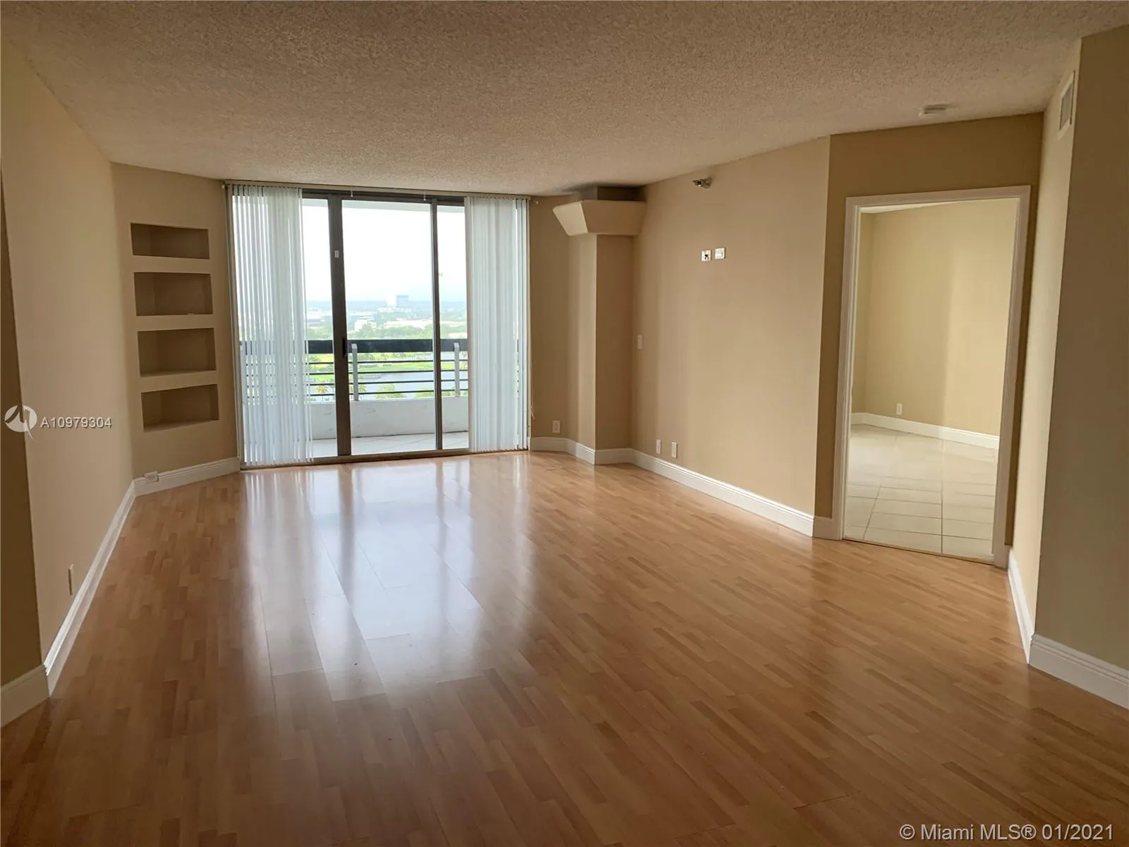 3400 NE 192nd St # 1607, Aventura FL 33180