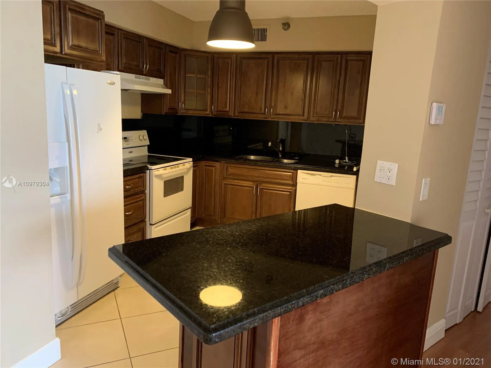 3400 NE 192nd St # 1607, Aventura FL 33180