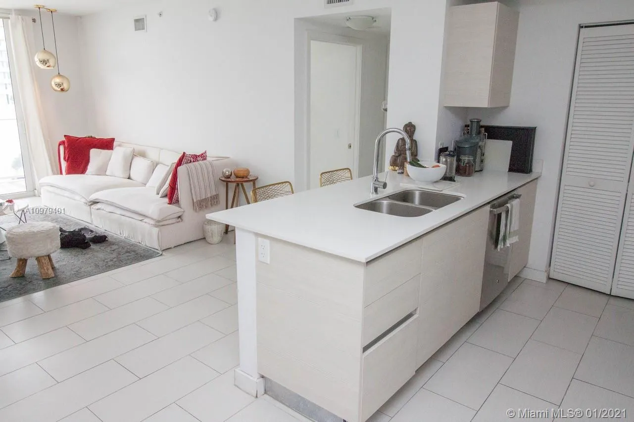 4250 Biscayne Blvd # 916, Miami FL 33137