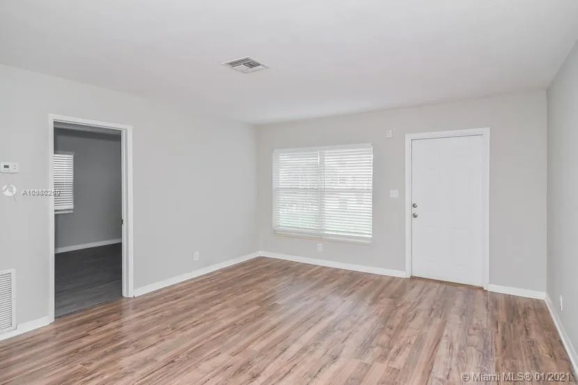 5440 NE 3rd Ter, Oakland Park FL 33334