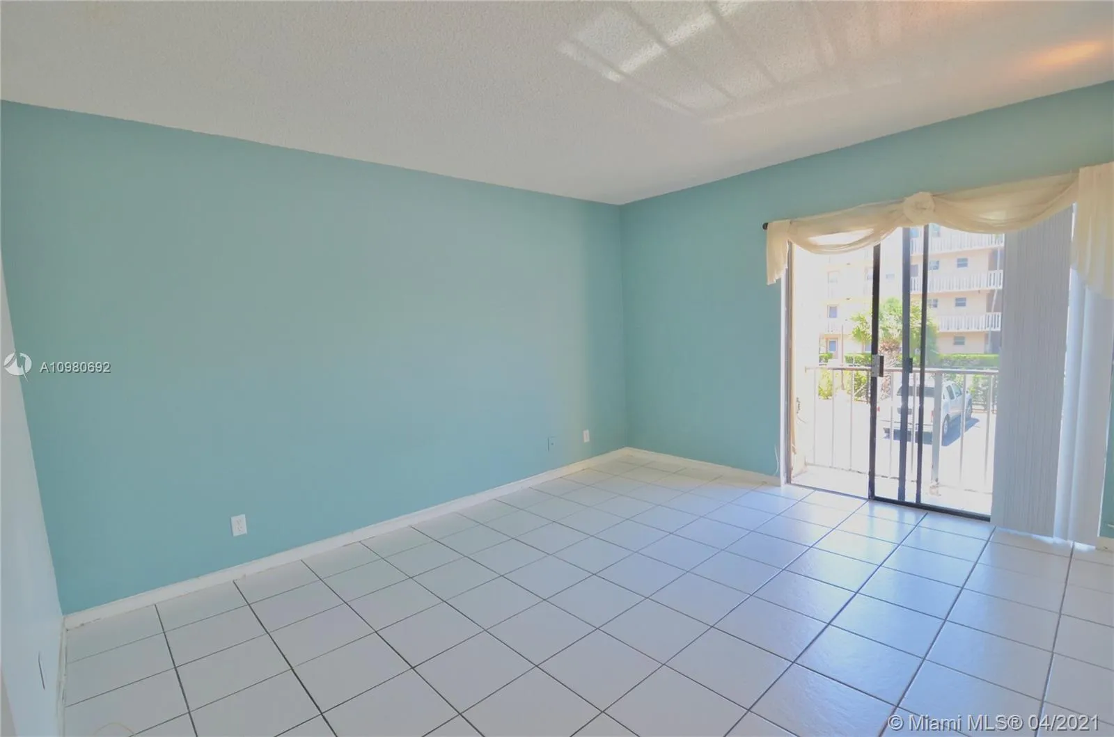 500 NE 2nd St # 223, Dania Beach FL 33004