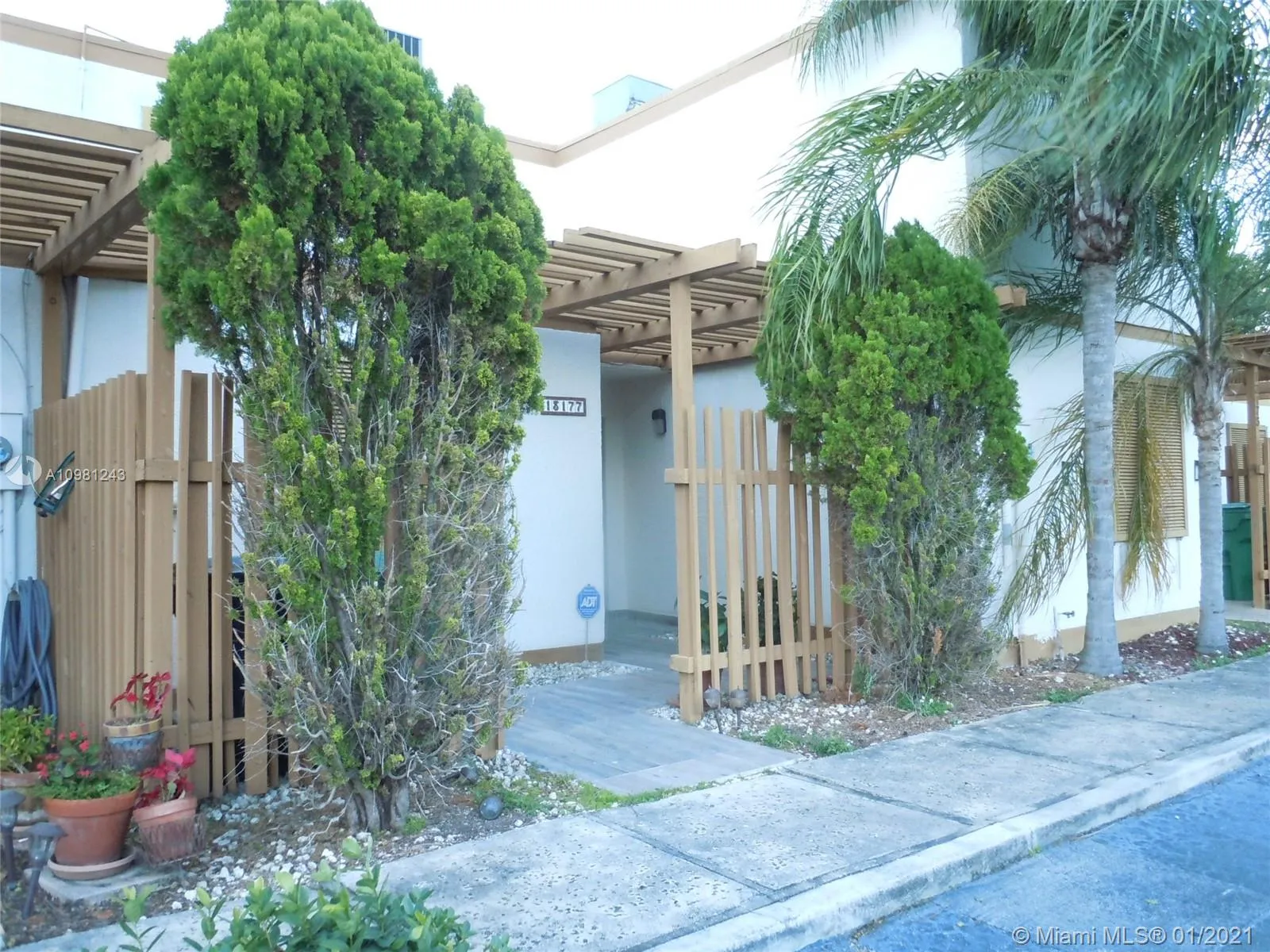 2 bedroom 2 bath for sale at 13177 SW 10th Ln, Miami FL 33184