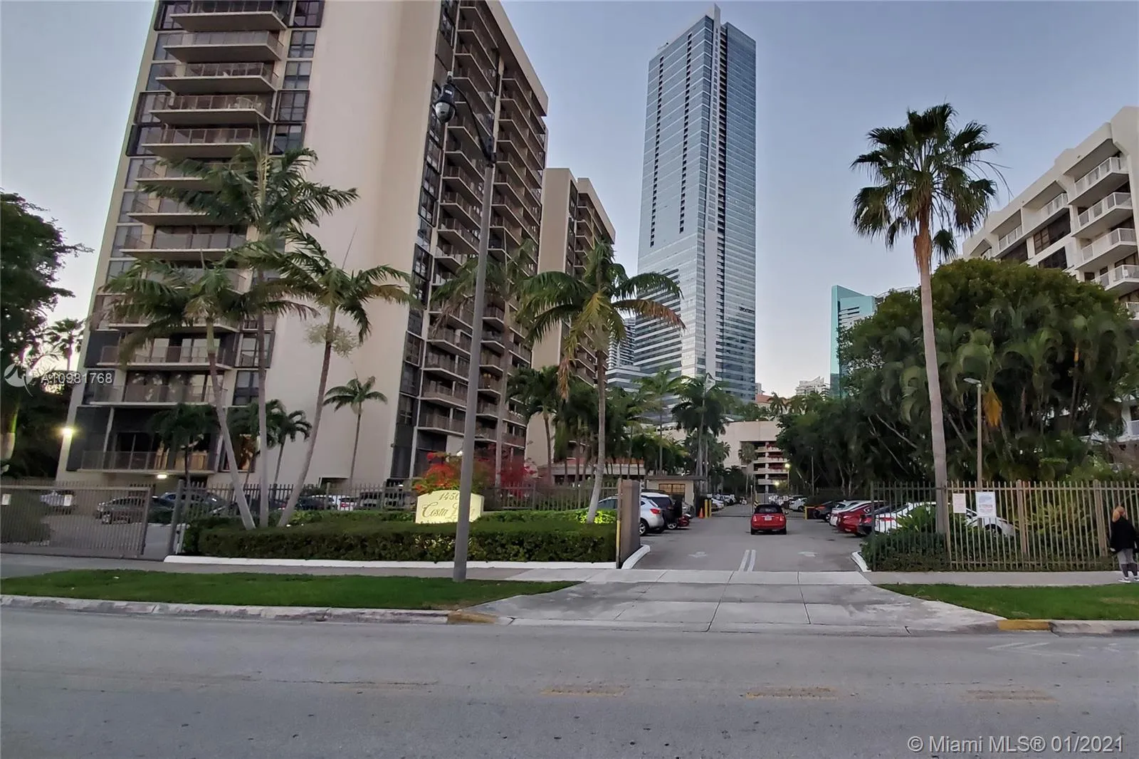 1450 Brickell Bay Dr # 810, Miami FL 33131