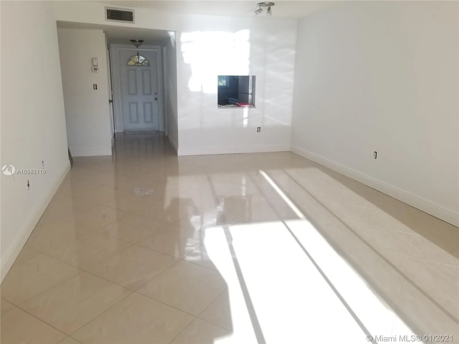 8450 Sunrise Lakes Blvd # 202, Sunrise FL 33322
