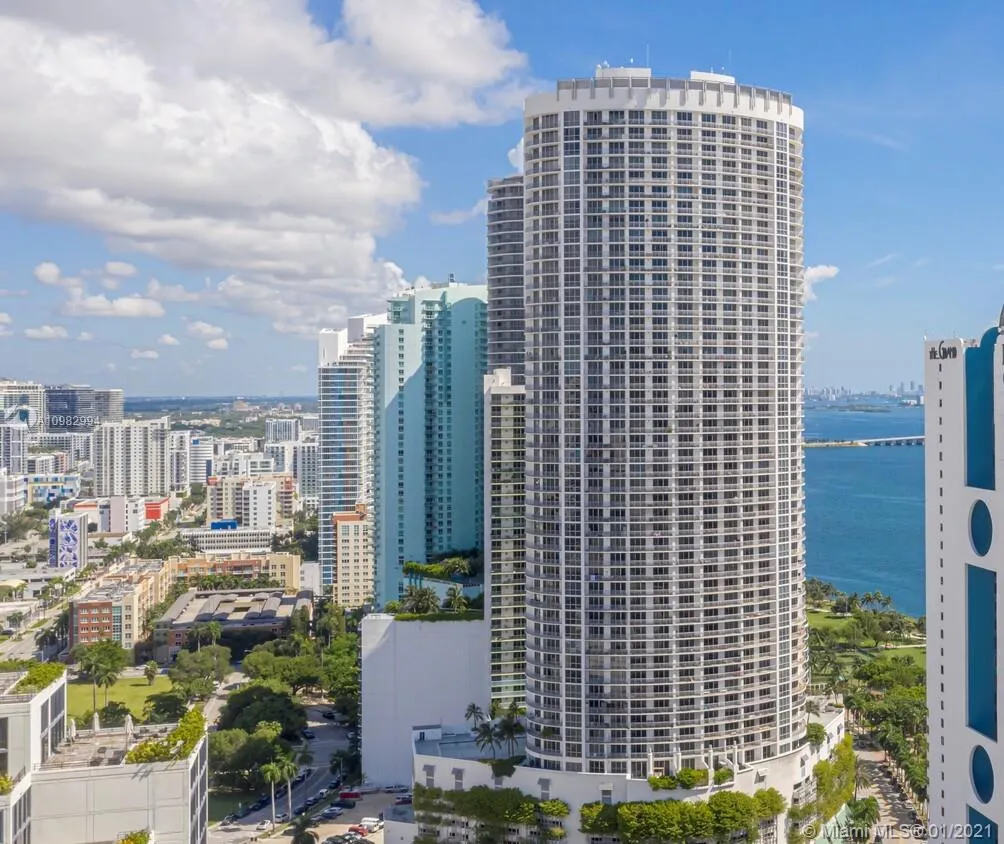 1 bedroom 1 bath for sale at 1750 N Bayshore Dr # 3210, Miami FL 33132