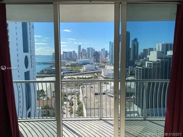 1750 N Bayshore Dr # 3210, Miami FL 33132
