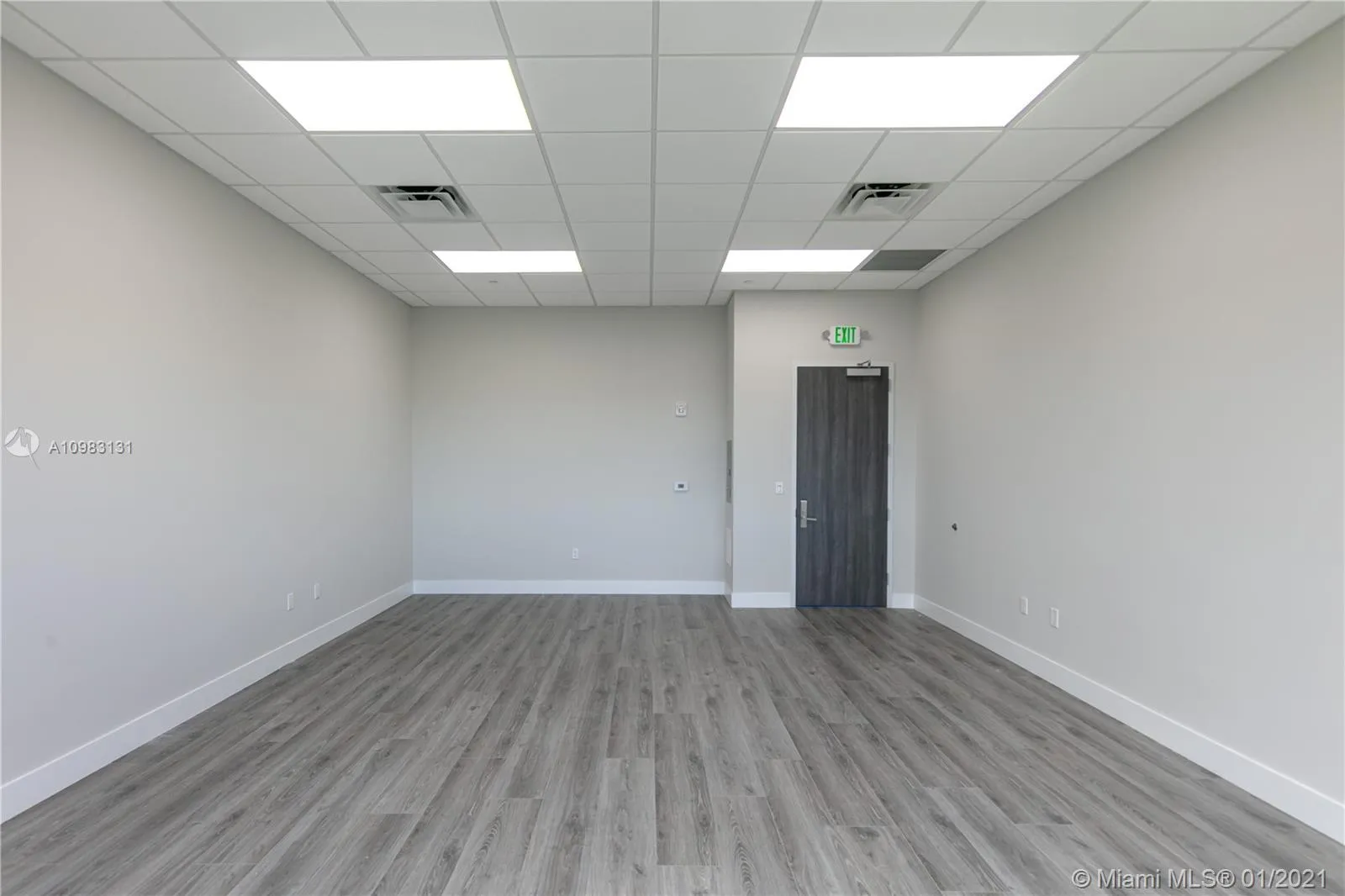 19790 W Dixie Hwy # 803, Aventura FL 33180