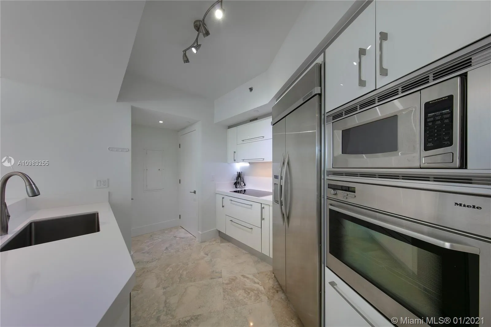 400 Alton Rd # 504, Miami Beach FL 33139