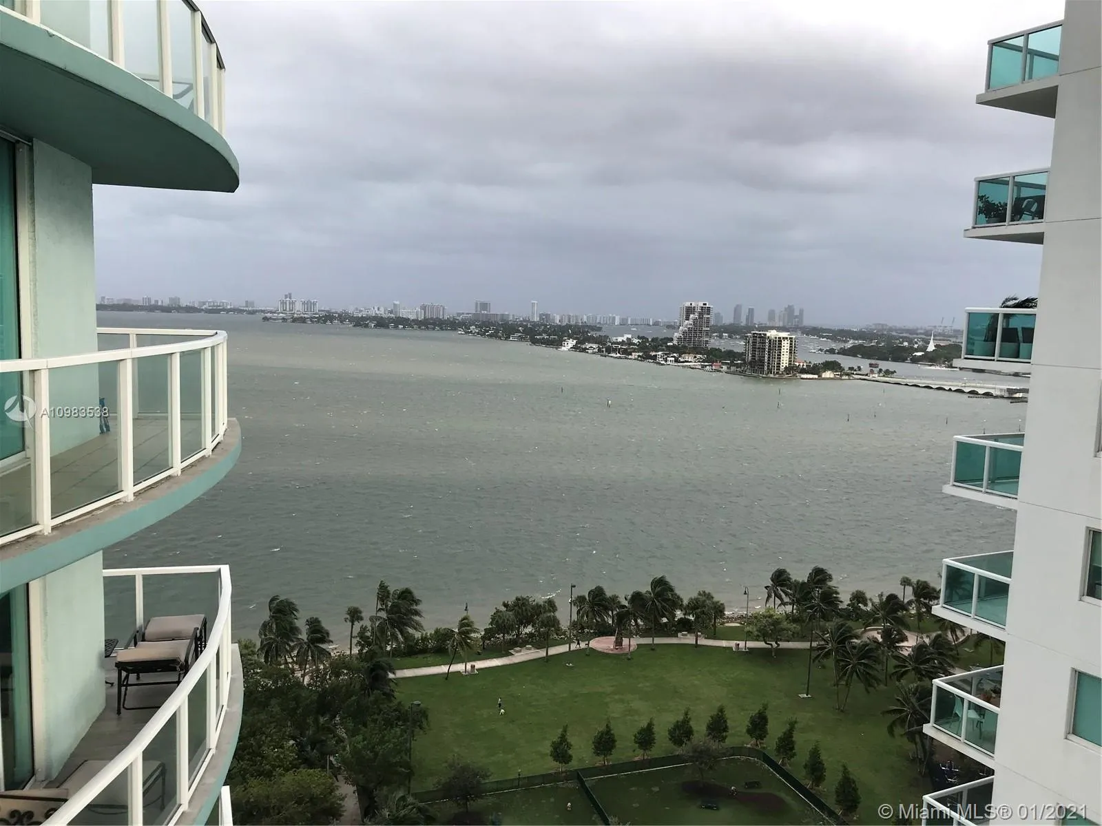 1 bedroom 1 bath for sale at 1900 N Bayshore Dr # 1703, Miami FL 33132