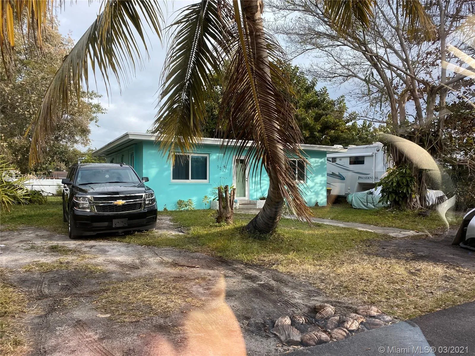 526 NW 7th St, Dania Beach FL 33004