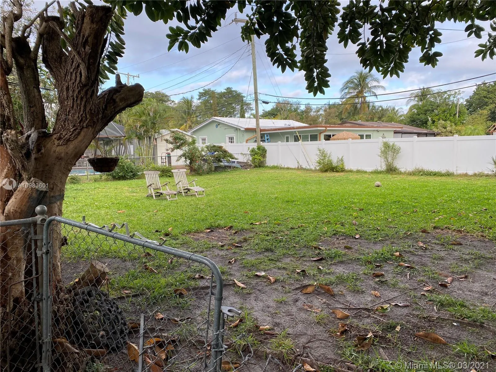526 NW 7th St, Dania Beach FL 33004
