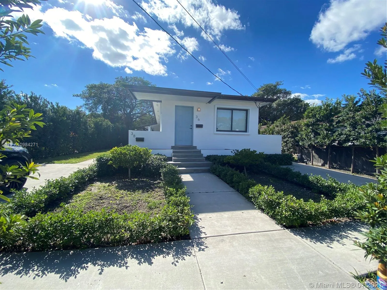 36 NW 52nd St, Miami FL 33127