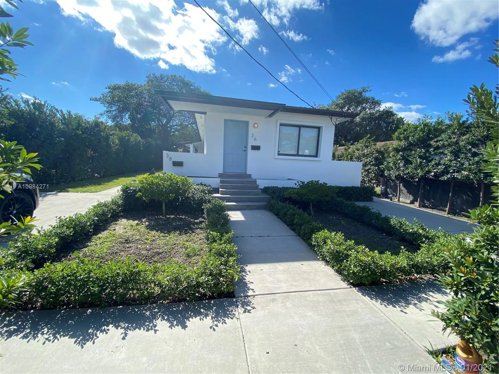 36 NW 52nd St, Miami FL 33127