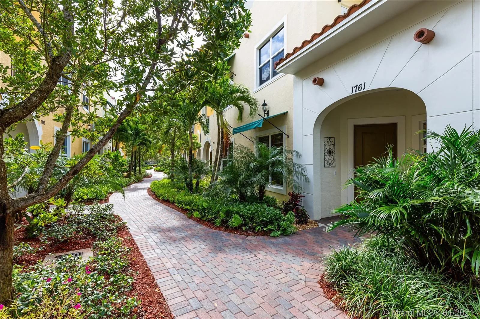 4 bedroom 3 bath for sale at 1761 NW 124th Pl, Pembroke Pines FL 33028