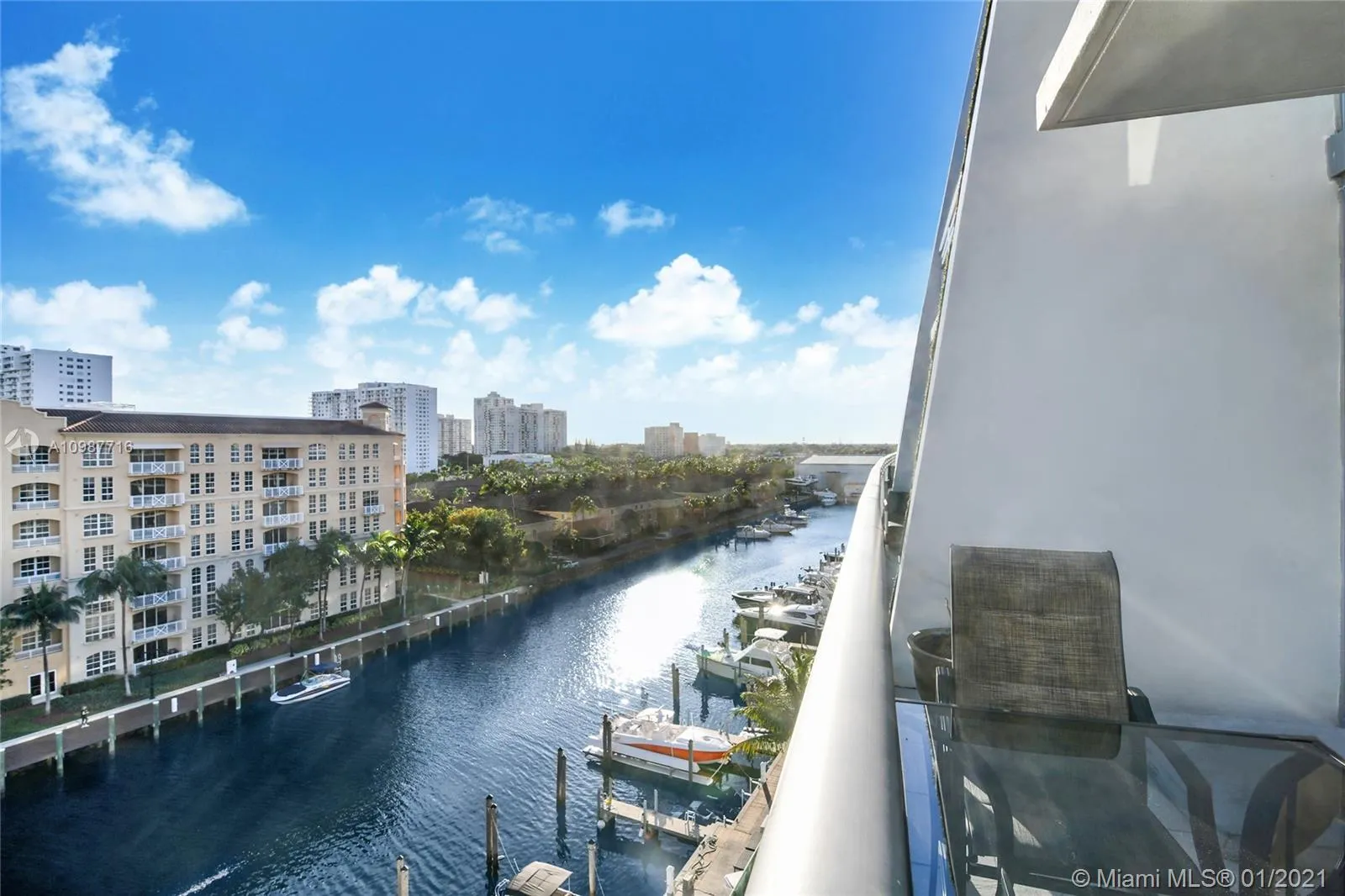 2950 NE 188th St # 525, Aventura FL 33180