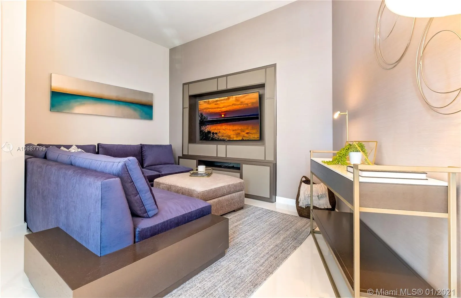 851 NE 1st Ave # 1701, Miami FL 33132