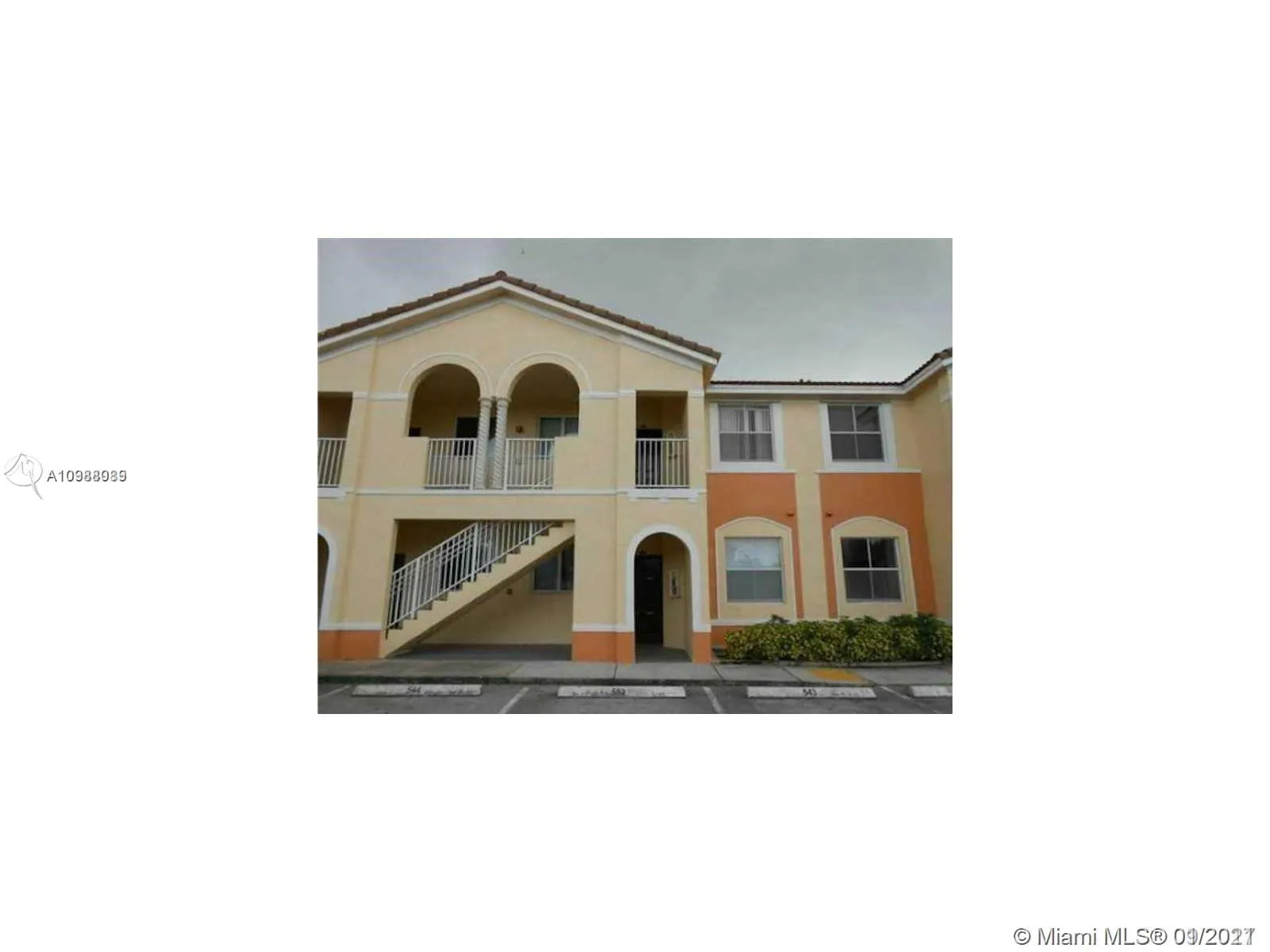 3 bedroom 2 bath for sale at 2903 SE 17th Ave # 200, Homestead FL 33035