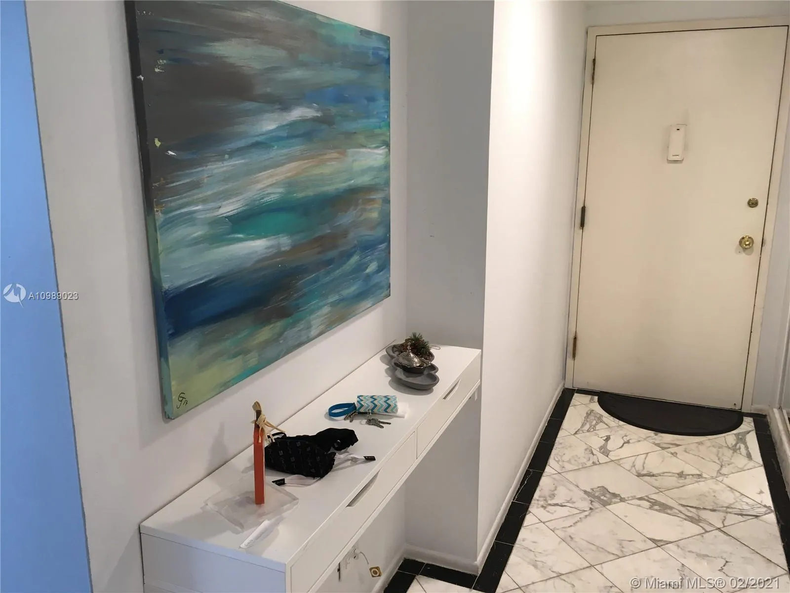 2 bedroom 2 bath for sale at 800 NE 195th St # 314, Miami FL 33179