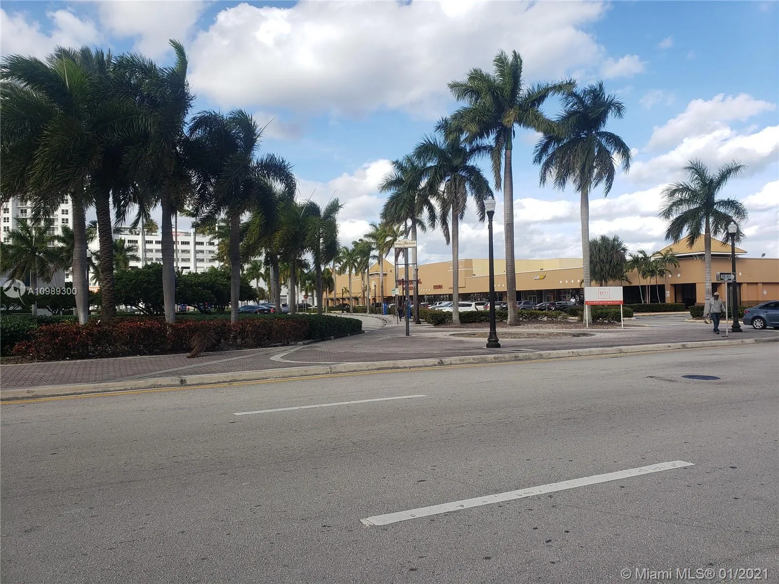 1720 Harrison St # 12D, Hollywood FL 33020