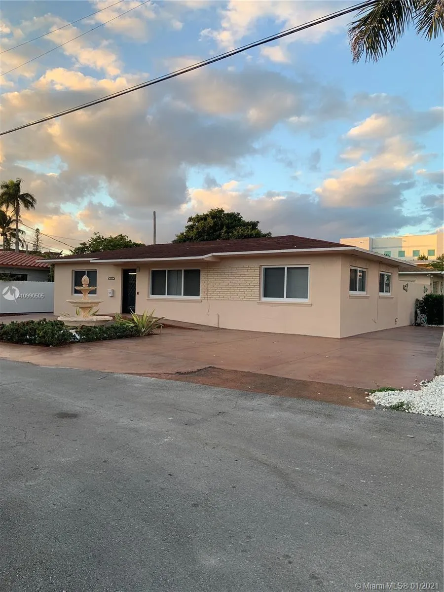 3 bedroom 2 bath for sale at 1682 NE 124th Ln, North Miami FL 33181