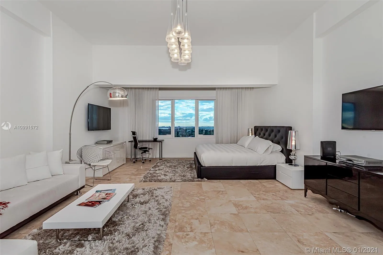 1 bath for sale at 2301 Collins Ave # 1631, Miami Beach FL 33139