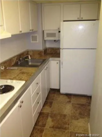 1200 West Ave # 524, Miami Beach FL 33139