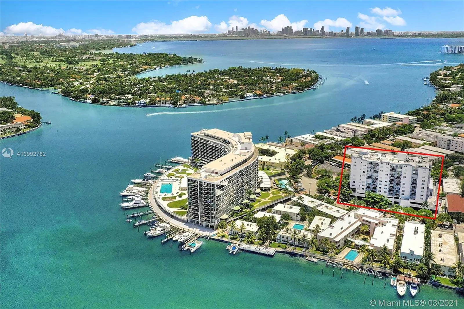 1 bedroom 1 bath for sale at 6900 Bay Dr # 4F, Miami Beach FL 33141
