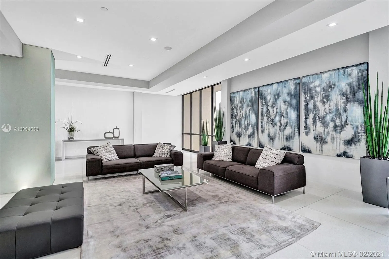 20379 W Country Club Dr # 2039, Aventura FL 33180