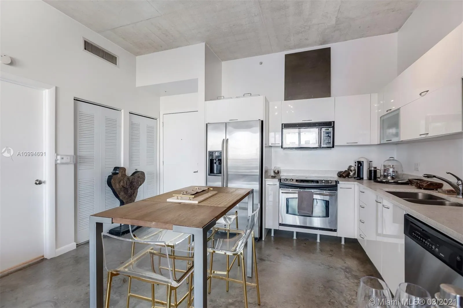 133 NE 2nd Ave # 711, Miami FL 33132