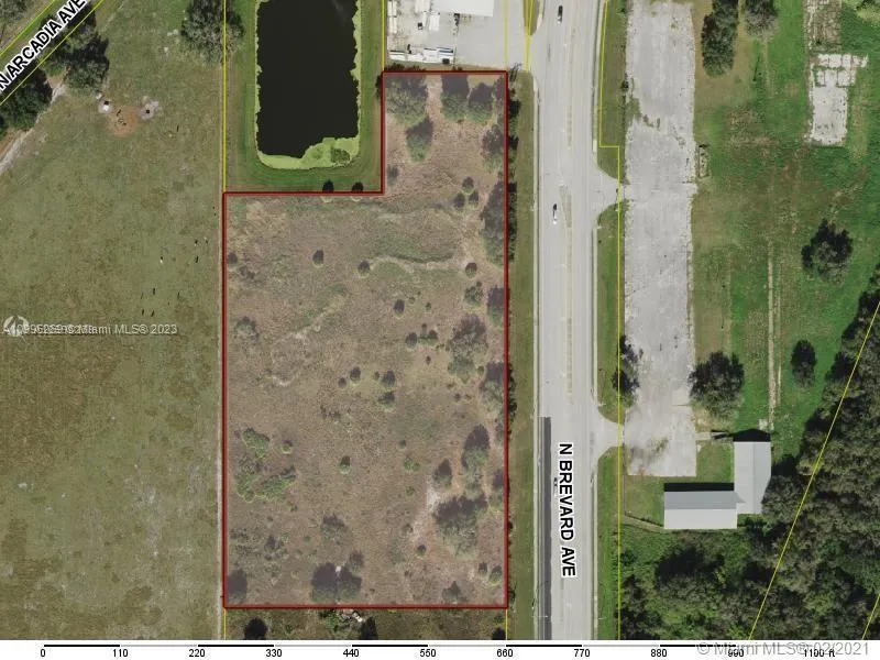 for sale at 1527 N BREVARD AVE, Unincorporated Dade County FL 34266
