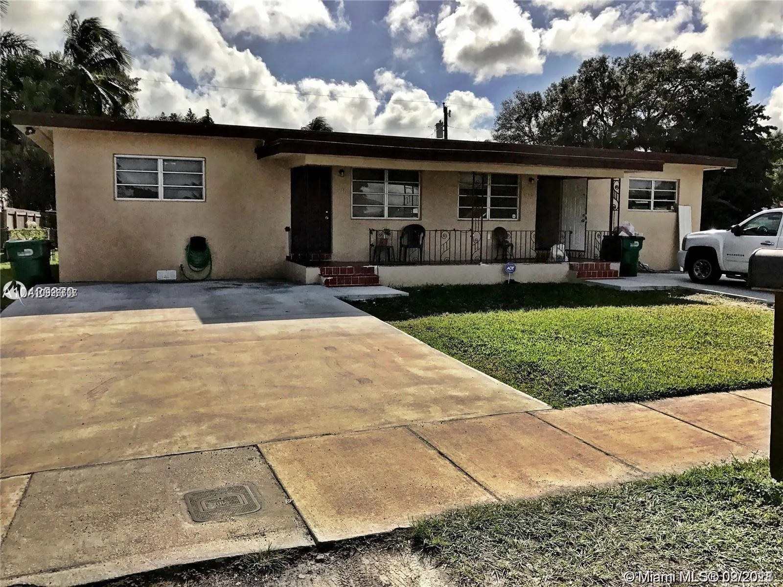 1340 NW 102nd St, Miami FL 33147