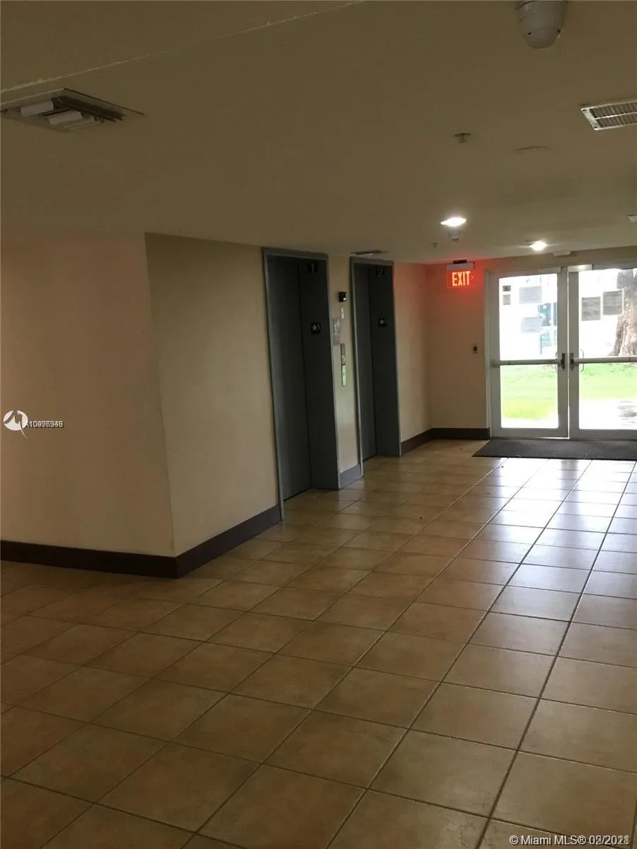 11040 SW 196th St # 403, Cutler Bay FL 33157