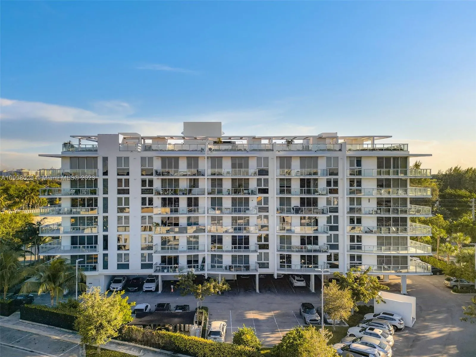 13800 Highland Dr # 504, North Miami Beach FL 33181